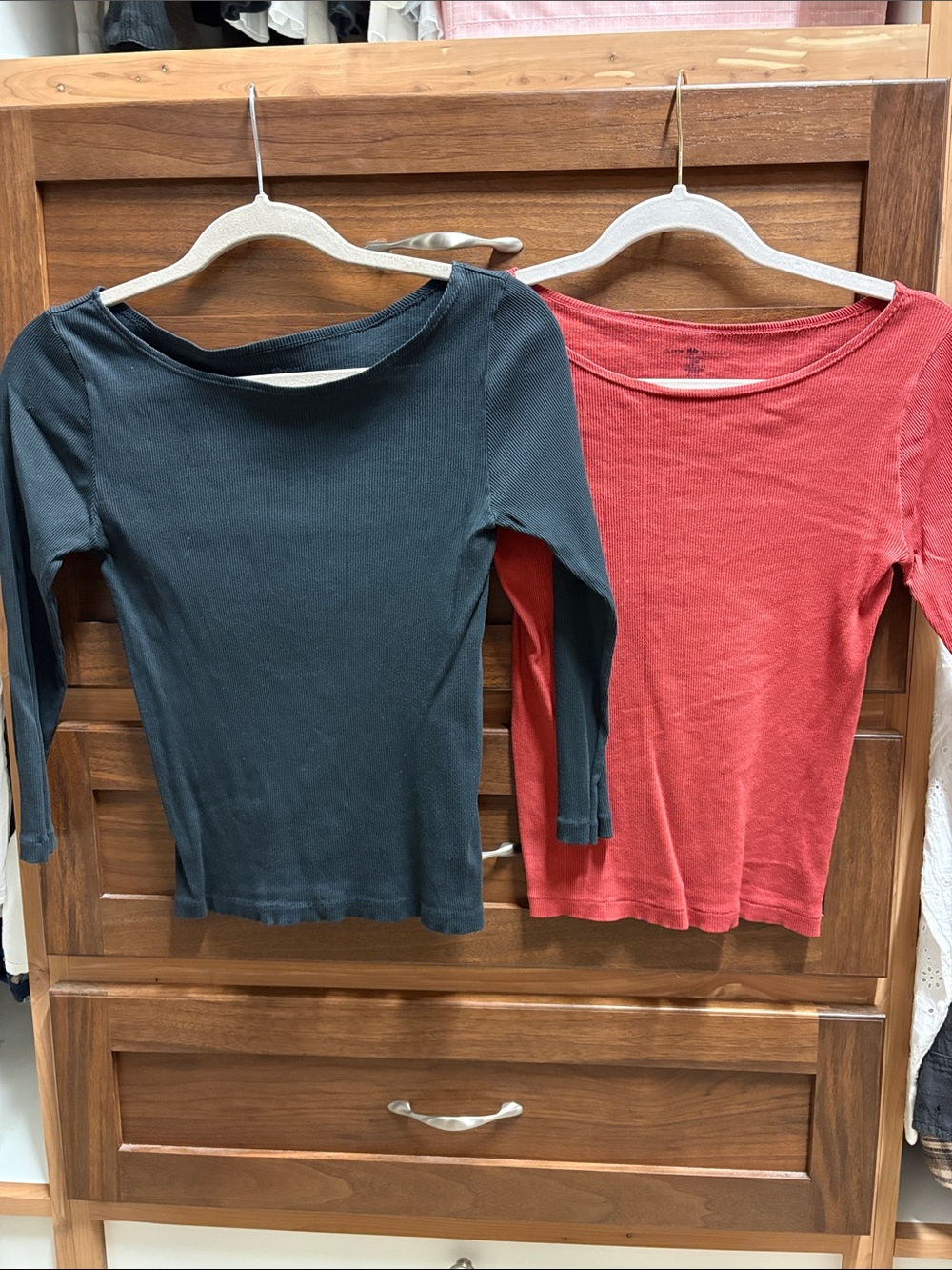 Brandy NWOT Black and Red Ribbed Boatneck 3/4 Sleeve Tees